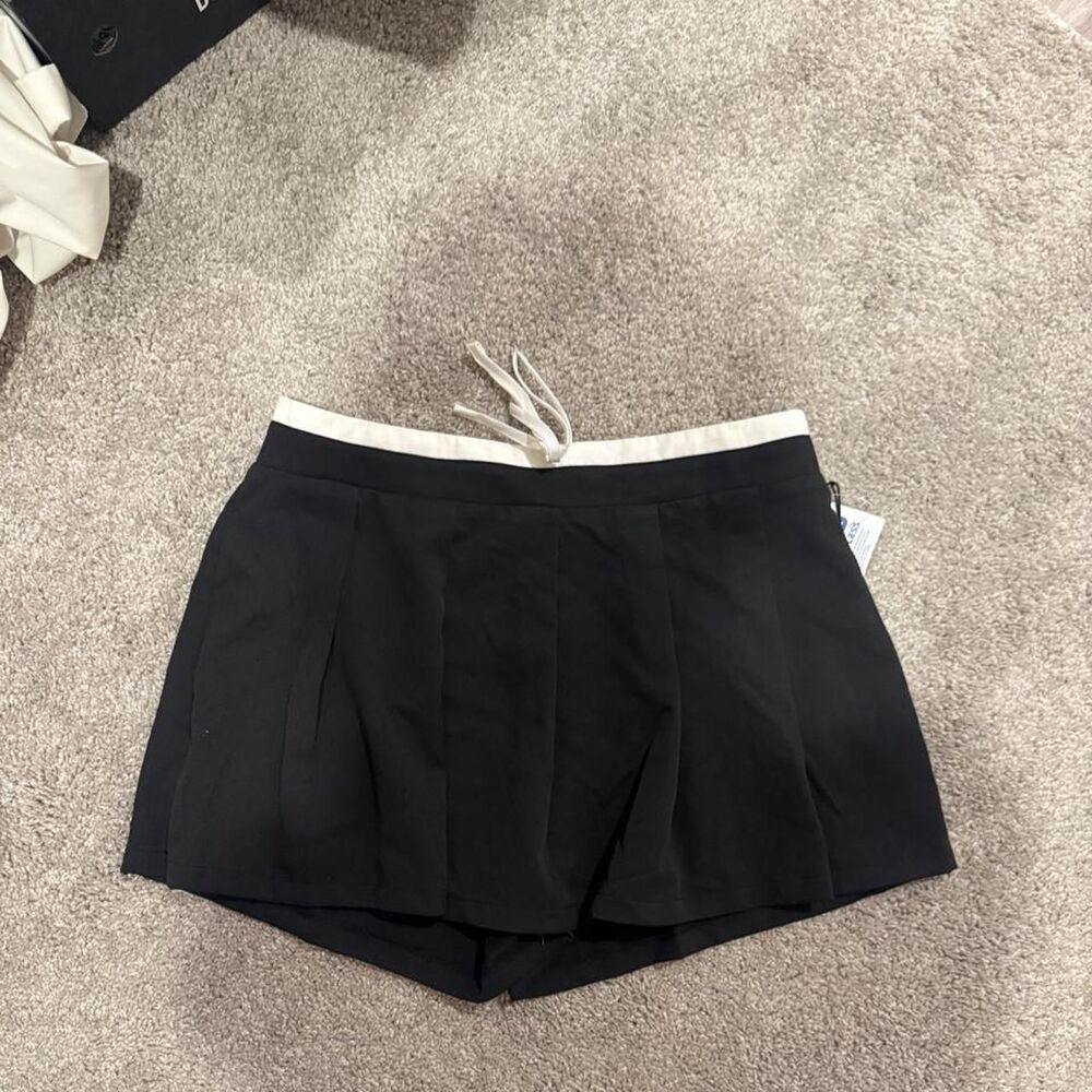 Unbranded Women's Black Skort